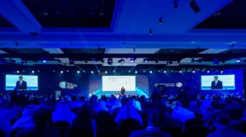 منتدى الشارقة للاستثمار يدعو لتوسيع الشراكات وتأسيس منظومة تمويل عالمية لتعزيز النمو الاقتصادي